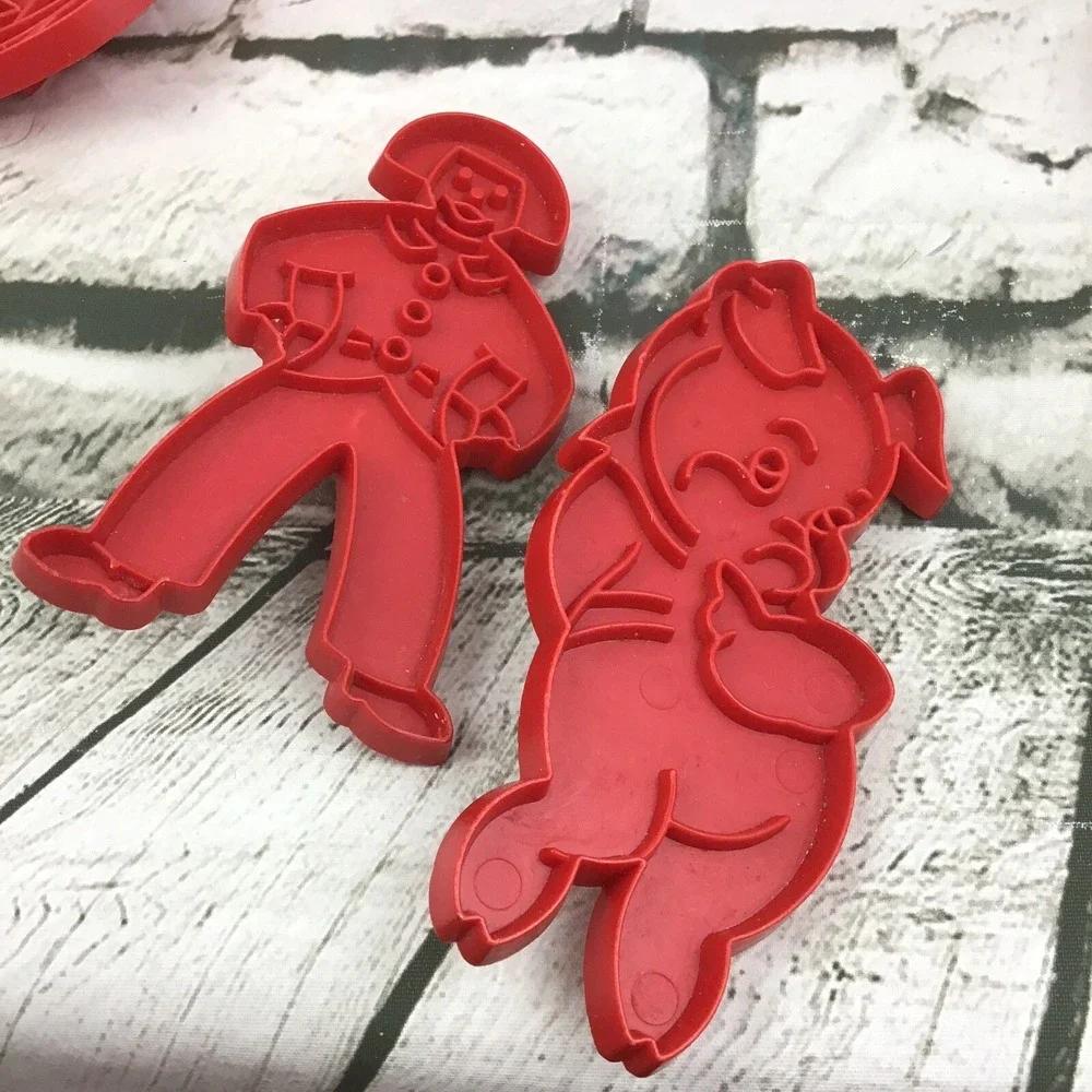Vintage Tupperware Red Cookie Cutters Turkey Pumpkin‎ Bunny Santa Lot Of 8